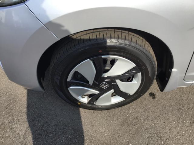 フィットハイブリッド Fパッケージ ハイブリッド ETC バックカメラ ナビ TV オートクルーズコントロール オートライト スマートキー アイドリングストップ 電動格納ミラー AT 盗難防止システム 衝突安全ボディ CD DVD再生(26枚目)