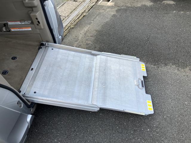 Ｎ－ＢＯＸ＋ Ｇ　車いす仕様車　福祉車両　車椅子乗り入れ可　電動ウインチ　ＣＤ（25枚目）
