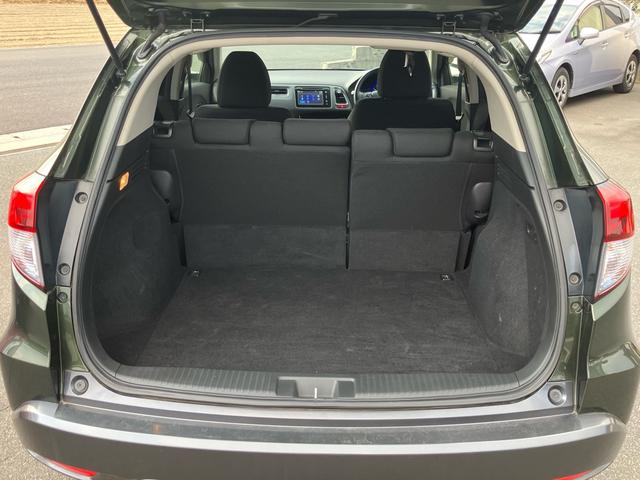 ヴェゼル ハイブリッドＸ　あんしんパッケージ　メモリーナビ　フルセグテレビ　バックカメラ　アルミ　ＥＴＣ　衝突被害軽減システム　アイドリングストップ　スマートキー　プッシュスタート（16枚目）