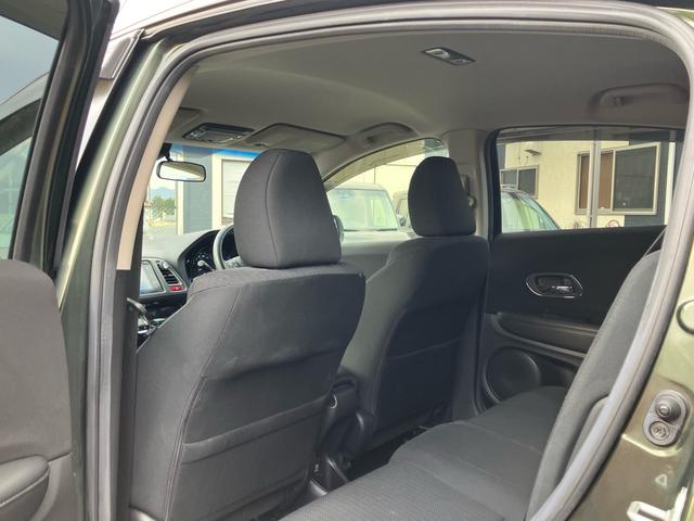 ヴェゼル ハイブリッドＸ　あんしんパッケージ　メモリーナビ　フルセグテレビ　バックカメラ　アルミ　ＥＴＣ　衝突被害軽減システム　アイドリングストップ　スマートキー　プッシュスタート（23枚目）