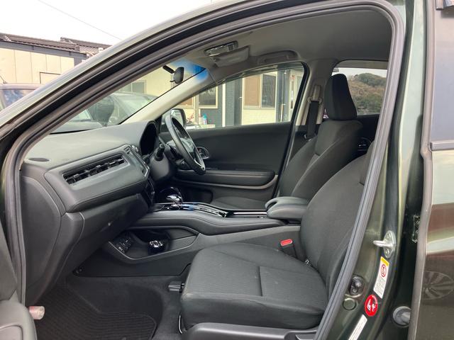 ヴェゼル ハイブリッドＸ　あんしんパッケージ　メモリーナビ　フルセグテレビ　バックカメラ　アルミ　ＥＴＣ　衝突被害軽減システム　アイドリングストップ　スマートキー　プッシュスタート（25枚目）