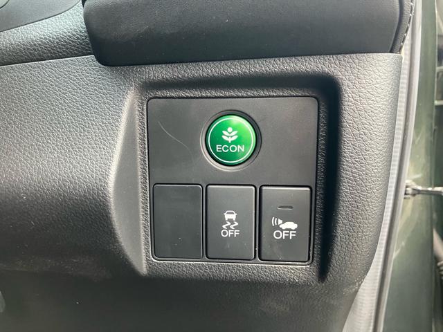 ヴェゼル ハイブリッドＸ　あんしんパッケージ　メモリーナビ　フルセグテレビ　バックカメラ　アルミ　ＥＴＣ　衝突被害軽減システム　アイドリングストップ　スマートキー　プッシュスタート（33枚目）