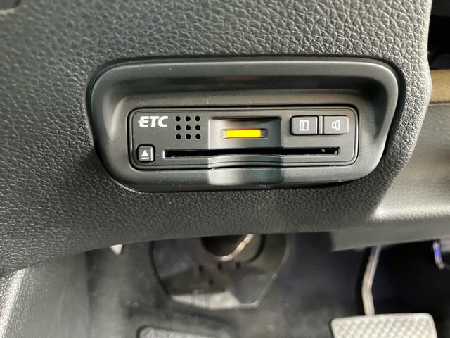 ヴェゼル ハイブリッドＸ　あんしんパッケージ　メモリーナビ　フルセグテレビ　バックカメラ　アルミ　ＥＴＣ　衝突被害軽減システム　アイドリングストップ　スマートキー　プッシュスタート（43枚目）