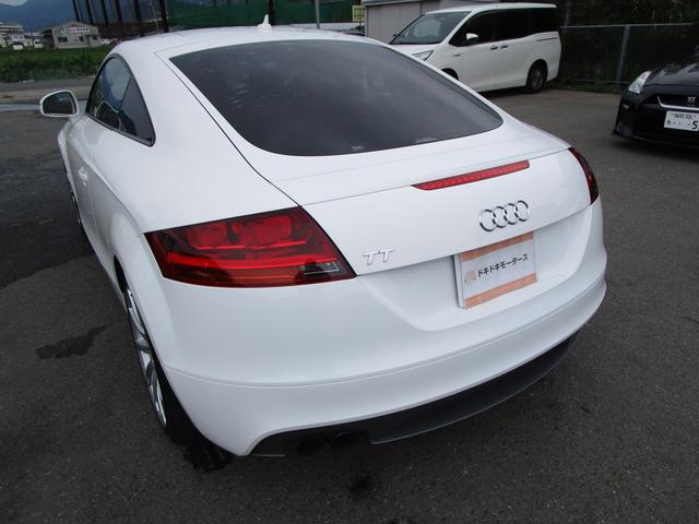 2.0TFSI ターボ 黒革 HDDナビ Bluetooth フルセグ DVD CD ETC リアウイング(30枚目)