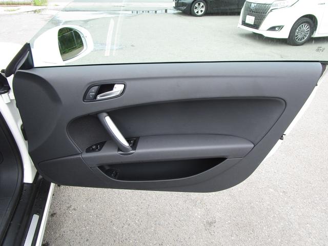 2.0TFSI ターボ 黒革 HDDナビ Bluetooth フルセグ DVD CD ETC リアウイング(41枚目)