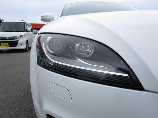 2.0TFSI ターボ 黒革 HDDナビ Bluetooth フルセグ DVD CD ETC リアウイング(61枚目)