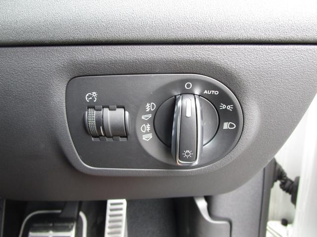 2.0TFSI ターボ 黒革 HDDナビ Bluetooth フルセグ DVD CD ETC リアウイング(68枚目)