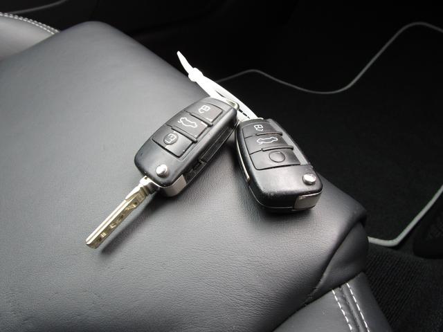 2.0TFSI ターボ 黒革 HDDナビ Bluetooth フルセグ DVD CD ETC リアウイング(69枚目)