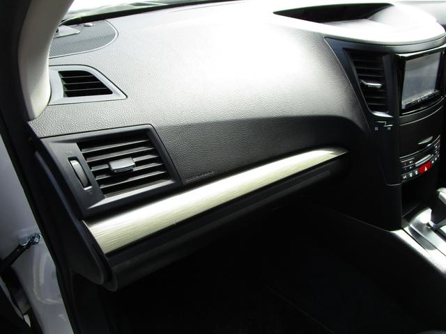 2.5i Lパッケージ 4WD 後期 ワンオーナー 黒革 Si-drive アイドリングS パドルシフト クルコン HDDナビ フルセグ Bluetooth DVD CD Bカメラ ETC(56枚目)