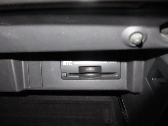 フーガ ３７０ＧＴ　クルコン　黒革　ＨＤＤナビ　フルセグ　Ｂｌｕｅｔｏｏｔｈ　ＤＶＤ　ＣＤ　Ｂカメラ　ＥＴＣ　オットマン　シートヒーター　クーラー　スマートキー　プッシュスタート（78枚目）