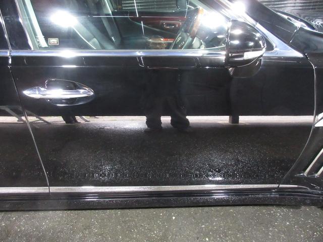 ＬＳ ＬＳ４６０　バージョンＣ　サンルーフ　黒革　クルコン　ＨＤＤナビ　ＤＶＤ　ＣＤ　Ｂカメラ　ＥＴＣ　ＷＡＬＤフルエアロ　ＷＡＬＤフェンダー　ＬＥＤヘッドライト　スマートキー　プッシュスタート（24枚目）