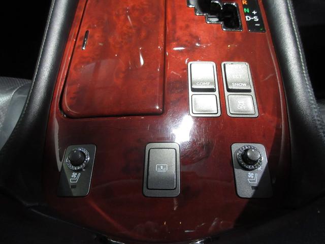 ＬＳ ＬＳ４６０　バージョンＣ　サンルーフ　黒革　クルコン　ＨＤＤナビ　ＤＶＤ　ＣＤ　Ｂカメラ　ＥＴＣ　ＷＡＬＤフルエアロ　ＷＡＬＤフェンダー　ＬＥＤヘッドライト　スマートキー　プッシュスタート（74枚目）