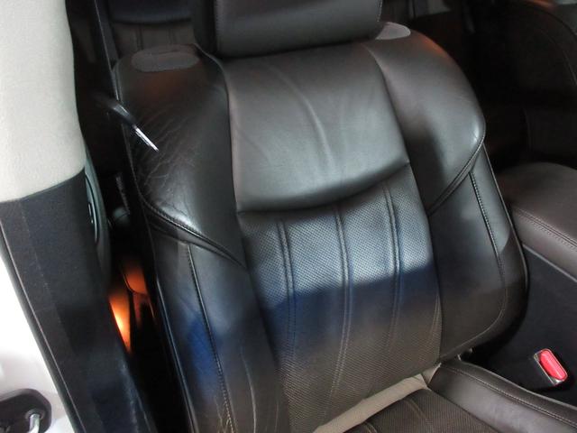 フーガ ３７０ＧＴ　クルコン　茶革　ＨＤＤナビ　Ｂｌｕｅｔｏｏｔｈ　フルセグ　ＣＤ　Ｓ　Ｂカメラ　ＥＴＣ　シートヒーター　クーラー　オットマン　スマートキー　プッシュスタート（45枚目）