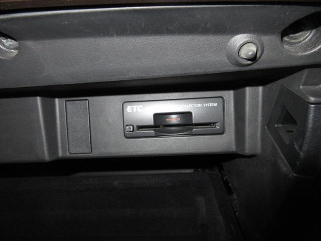 フーガ ３７０ＧＴ　クルコン　茶革　ＨＤＤナビ　Ｂｌｕｅｔｏｏｔｈ　フルセグ　ＣＤ　Ｓ　Ｂカメラ　ＥＴＣ　シートヒーター　クーラー　オットマン　スマートキー　プッシュスタート（78枚目）