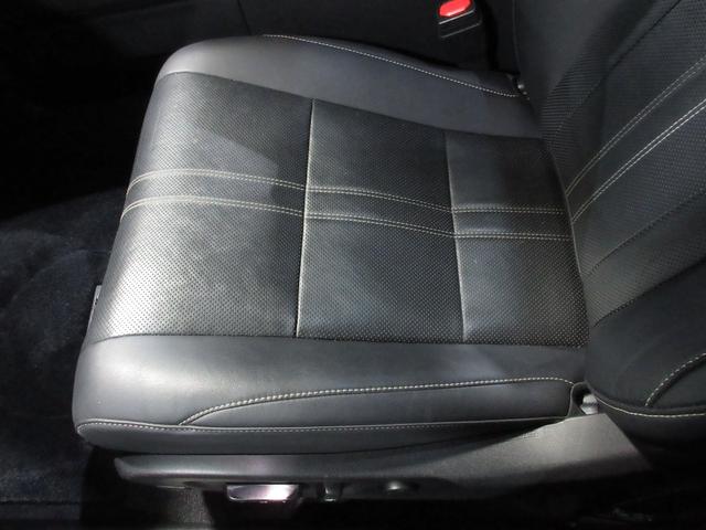 ＲＸ ＲＸ２００ｔ　バージョンＬ　ターボ　パノラマルーフ　黒革　レクサスセーフティセンス　パノラミックビューモニター　ＳＤナビ　フルセグ　Ｂｌｕｅｔｏｏｔｈ　ＤＶＤ　ＣＤ　Ｂカメラ　ＥＴＣ　パワートランク　スマートキー（54枚目）