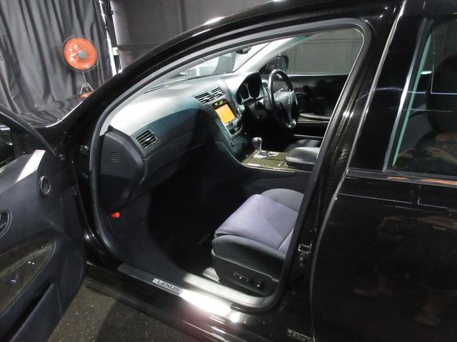 ＧＳ ＧＳ３５０　サンルーフ　クルコン　ＨＤＤナビ　フルセグ　Ｂｌｕｅｔｏｏｔｈ　ＤＶＤ　ＣＤ　Ｂカメラ　ＥＴＣ　パワーシート　スマートキー　プッシュスタート（17枚目）
