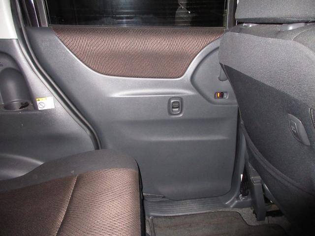ルークス ハイウェイスターターボ　ターボ　両側パワスラ　ＣＤ　ベンチシート　ＨＩＤ　フォグ　オートライト　スマートキー　プッシュスタート（49枚目）