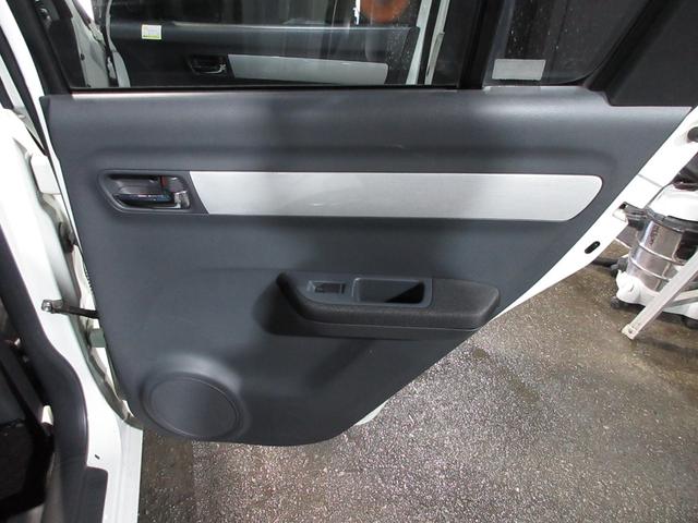 スイフト １．３ＸＧ　リミテッド　メモリーナビ　フルセグ　Ｂｌｕｅｔｏｏｔｈ　ＤＶＤ　ＣＤ　スマートキー（46枚目）