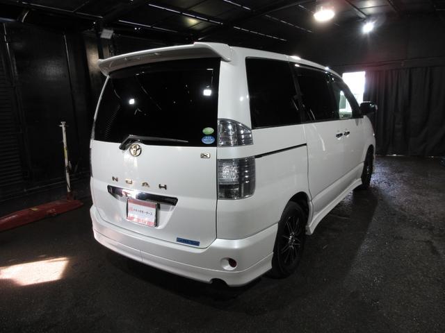 ノア Ｘ　リミテッド　ワンオーナー　取説　禁煙車　両側パワスラ　ＨＤＤナビ　ＤＶＤ　ＣＤ　Ｂカメラ　ＥＴＣ　エアロ　キーレス（7枚目）
