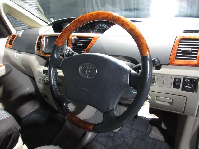 ノア Ｘ　リミテッド　ワンオーナー　取説　禁煙車　両側パワスラ　ＨＤＤナビ　ＤＶＤ　ＣＤ　Ｂカメラ　ＥＴＣ　エアロ　キーレス（42枚目）