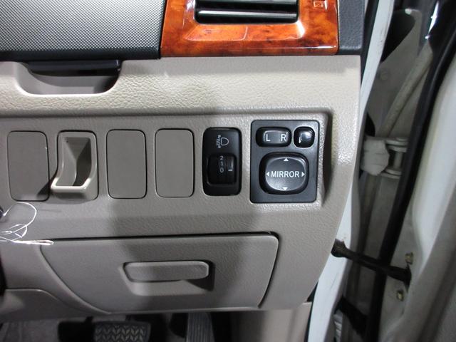 ノア Ｘ　リミテッド　ワンオーナー　取説　禁煙車　両側パワスラ　ＨＤＤナビ　ＤＶＤ　ＣＤ　Ｂカメラ　ＥＴＣ　エアロ　キーレス（73枚目）