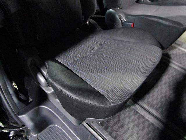 ヴォクシー ＺＳ　煌　後期　フリップダウンモニター　両側パワスラ　ＨＤＤナビ　フルセグ　Ｂｌｕｅｔｏｏｔｈ　ＤＶＤ　ＣＤ　Ｂカメラ　ＥＴＣ　スマートキー　プッシュスタート（47枚目）