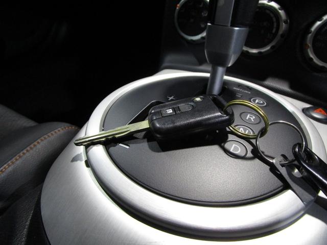 フェアレディＺ バージョンＳＴ　黒革　ＢＯＳＥサウンド　純正ナビ　ＣＤ　バックカメラ　ＥＴＣ　シートヒーター　パワーシート　キーレス（67枚目）