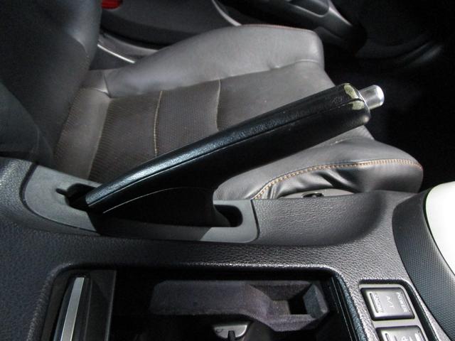 フェアレディＺ バージョンＳＴ　黒革　ＢＯＳＥサウンド　純正ナビ　ＣＤ　バックカメラ　ＥＴＣ　シートヒーター　パワーシート　キーレス（78枚目）