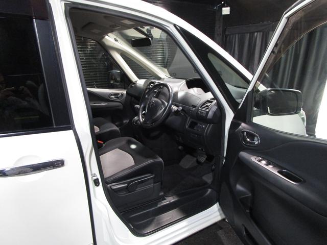 セレナ ライダー クルコン 両側パワスラ フリップダウンモニター メモリーナビ Bluetooth DVD CD バックカメラ ETC スマートキー プッシュスタート(13枚目)