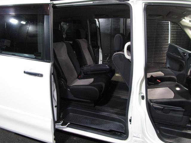 セレナ ライダー クルコン 両側パワスラ フリップダウンモニター メモリーナビ Bluetooth DVD CD バックカメラ ETC スマートキー プッシュスタート(14枚目)