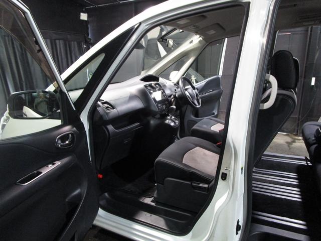 セレナ ライダー クルコン 両側パワスラ フリップダウンモニター メモリーナビ Bluetooth DVD CD バックカメラ ETC スマートキー プッシュスタート(17枚目)