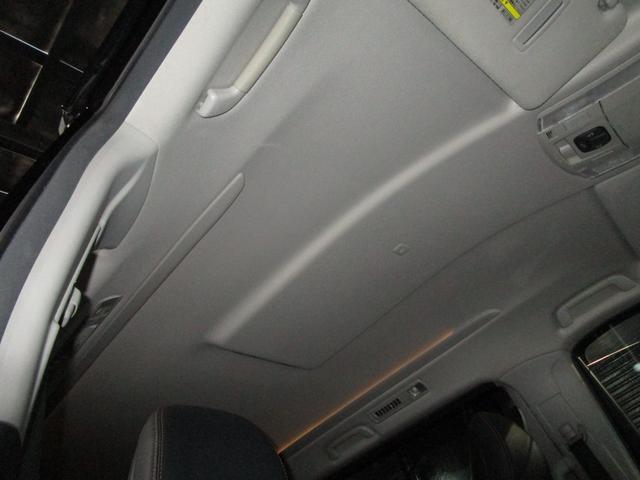 アルファード ２４０Ｓ　タイプゴールド　後期　モデリスタエアロ　クルコン　両側パワスラ　ハーフレザー　ＨＤＤナビ　フルセグ　Ｂｌｕｅｔｏｏｔｈ　ＤＶＤ　ＣＤ　Ｂカメラ　ＥＴＣ　ソナー　スマートキー　プッシュスタート（18枚目）