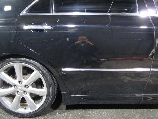 クラウン アスリート　６０ｔｈスペシャルエディション　後期　クルコン　ＨＤＤナビ　ＣＤ　バックカメラ　ＥＴＣ　ソナー　ローダウン　車高調　エアロ　スマートキー　プッシュスタート（8枚目）