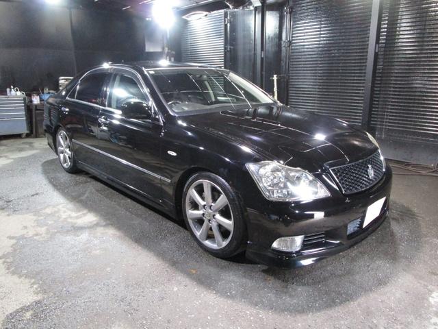 クラウン アスリート　６０ｔｈスペシャルエディション　後期　クルコン　ＨＤＤナビ　ＣＤ　バックカメラ　ＥＴＣ　ソナー　ローダウン　車高調　エアロ　スマートキー　プッシュスタート（11枚目）