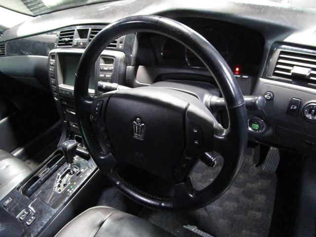 クラウン アスリート　６０ｔｈスペシャルエディション　後期　クルコン　ＨＤＤナビ　ＣＤ　バックカメラ　ＥＴＣ　ソナー　ローダウン　車高調　エアロ　スマートキー　プッシュスタート（42枚目）