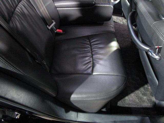 クラウン アスリート　６０ｔｈスペシャルエディション　後期　クルコン　ＨＤＤナビ　ＣＤ　バックカメラ　ＥＴＣ　ソナー　ローダウン　車高調　エアロ　スマートキー　プッシュスタート（47枚目）