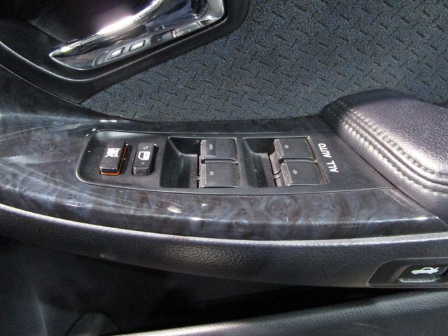 クラウン アスリート　６０ｔｈスペシャルエディション　後期　クルコン　ＨＤＤナビ　ＣＤ　バックカメラ　ＥＴＣ　ソナー　ローダウン　車高調　エアロ　スマートキー　プッシュスタート（78枚目）