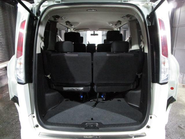 セレナ ハイウェイスター　Ｖセレクション　アイドリングＳ　クルコン　両側パワスラ　メモリーナビ　Ｂｌｕｅｔｏｏｔｈ　フルセグ　ＤＶＤ　ＣＤ　バックカメラ　ＥＴＣ　ソナー　スマートキー　プッシュスタート（15枚目）