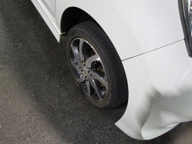 �^�C���ƃA���~�͐�p��܂ŃN���[�j���O���ō��������v�`�w�ŃR�[�e�B���O���܂��B�G���W�����[���͎Ԃ̂��߂ɉߏ�Ȑ��|�͂��Ă���܂���B