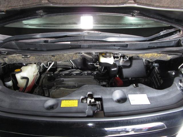 �^�C���ƃA���~�͐�p��܂ŃN���[�j���O���ō��������v�`�w�ŃR�[�e�B���O���܂��B�G���W�����[���͎Ԃ̂��߂ɉߏ�Ȑ��|�͂��Ă���܂���B