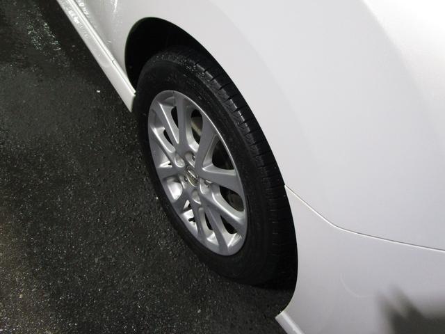 �^�C���ƃA���~�͐�p��܂ŃN���[�j���O���ō��������v�`�w�ŃR�[�e�B���O���܂��B�G���W�����[���͎Ԃ̂��߂ɉߏ�Ȑ��|�͂��Ă���܂���B