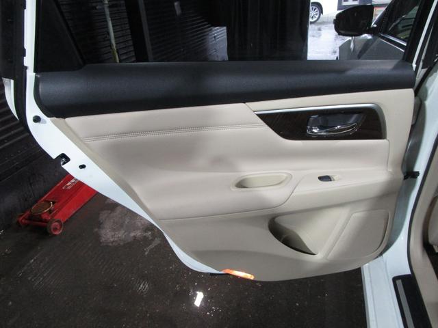 �Ɣ̂̕������������t���ɗ����Ă��蓯�Ǝ҂����������Ȃ�ԉ��Ƃ̕]�������������Ă���܂��B