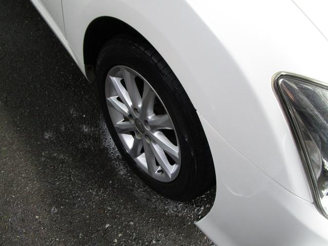 �^�C���ƃA���~�͐�p��܂ŃN���[�j���O���ō��������v�`�w�ŃR�[�e�B���O���܂��B�G���W�����[���͎Ԃ̂��߂ɉߏ�Ȑ��|�͂��Ă���܂���B