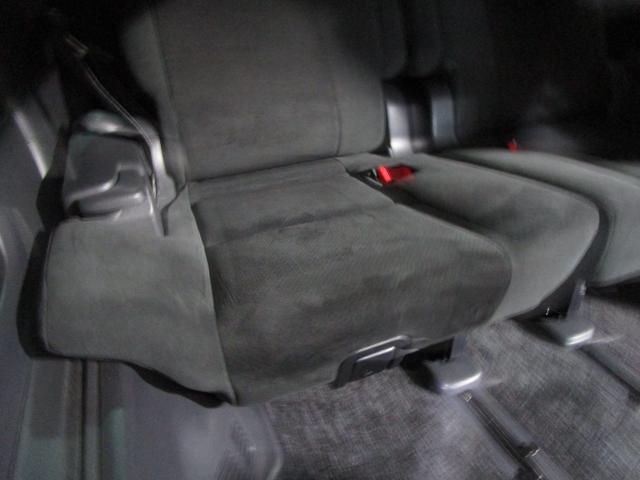 ヴェルファイア ２．４Ｚ　プラチナムセレクション　フリップダウンモニター　両側パワスラ　ＨＤＤナビ　Ｂｌｕｅｔｏｏｔｈ　フルセグ　ＤＶＤ　ＣＤ　バックカメラ　ＥＴＣ　スマートキー　プッシュスタート（61枚目）