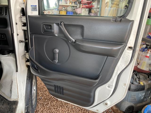 キャリイトラック 　４ＷＤ　軽トラック　ＭＴ　エアコン（37枚目）