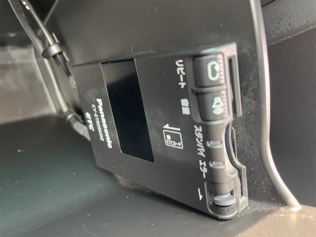 アルファード ２４０Ｓ　ＥＴＣ　バックカメラ　ナビ　ＴＶ　クリアランスソナー　両側スライド・片側電動　オートライト　ＨＩＤ　スマートキー　電動格納ミラー　後席モニター　３列シート　オットマン　ＣＶＴ　アルミホイール　ＣＤ（8枚目）
