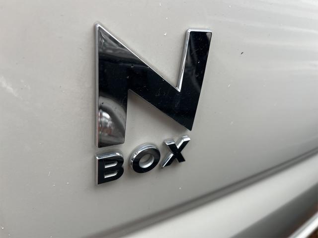 Ｎ－ＢＯＸカスタム Ｇ・Ｌパッケージ　ＥＴＣ　バックカメラ　両側スライド・片側電動　ナビ　ＴＶ　オートライト　ＨＩＤ　スマートキー　アイドリングストップ　電動格納ミラー　ベンチシート　ＣＶＴ　盗難防止システム　ＡＢＳ　ＥＳＣ　ＣＤ（18枚目）