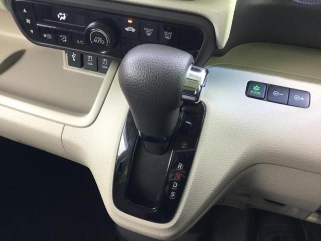 Ｎ－ＢＯＸ Ｇ・Ｌターボホンダセンシング　純正　８インチ　ＳＤナビ／フリップダウンモニター／ホンダセンシング／両側電動スライドドア／車線逸脱防止支援システム／ヘッドランプ　ＬＥＤ／Ｂｌｕｅｔｏｏｔｈ接続／ＥＴＣ／ＥＢＤ付ＡＢＳ　バックカメラ（19枚目）