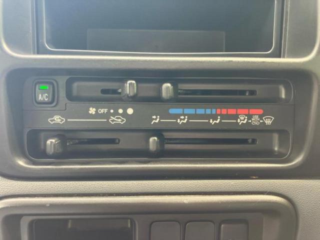ハイゼットカーゴ ４ＷＤデッキバンＧ　ＥＴＣ／エアバッグ　運転席／エアバッグ　助手席／アルミホイール　社外　１４インチ／パワーウインドウ／パワーステアリング／ワンオーナー／マニュアルエアコン／パワードアロック／デュアルエアバッグ　４ＷＤ（22枚目）