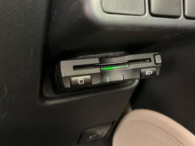 アクア Ｇ　新品タイヤ／保証書／純正　ＳＤナビ／シートヒーター　前席／ヘッドランプ　ＬＥＤ／Ｂｌｕｅｔｏｏｔｈ接続／ＥＴＣ／ＡＢＳ／横滑り防止装置／アイドリングストップ／バックモニター／フルセグＴＶ／ＤＶＤ（23枚目）